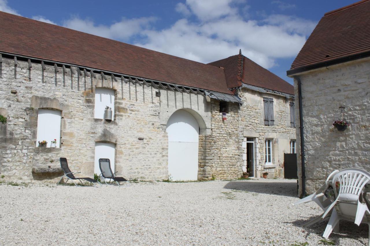 Charmante Maison Pierres 1768 Polisy Bagian luar foto